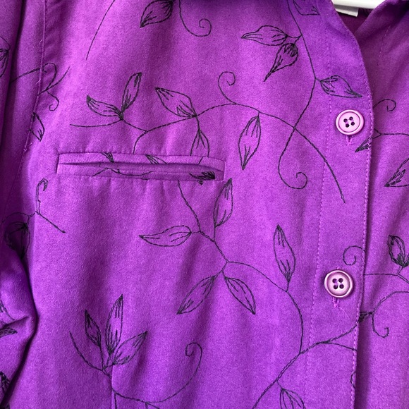 Vintage Sag Harbor Purple & Black Floral Embroidered Button Down Suede Top 14 - Picture 4 of 7